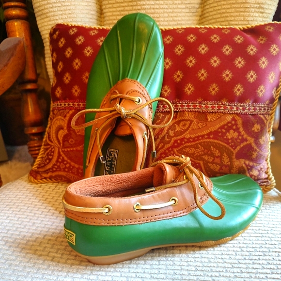 Sperry Shoes - Sperry Size 8 Top-Sider Green Rubber  Waterproof Boat Shoes!